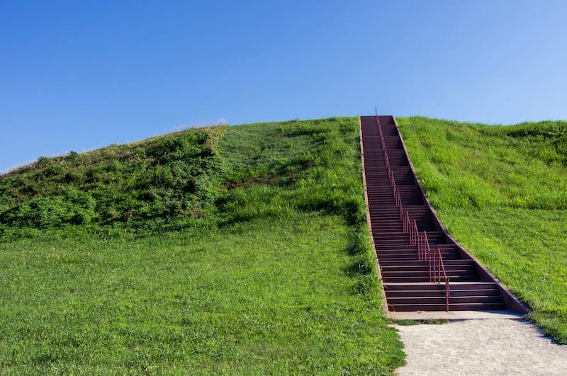Cahokia Mounds State Historic Site