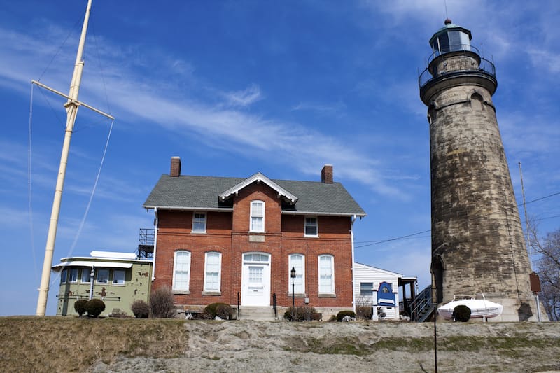 Old Fairport Harbor Main Lighthouse